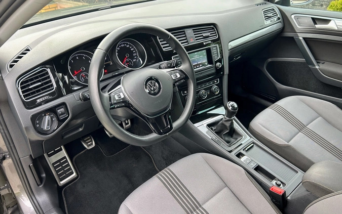 Volkswagen Golf cena 42900 przebieg: 180000, rok produkcji 2016 z Kielce małe 529